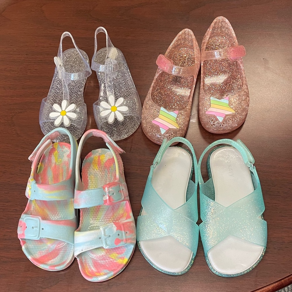5 pairs!!! Old Navy Toddler girl sandals - 5 Pair bundle